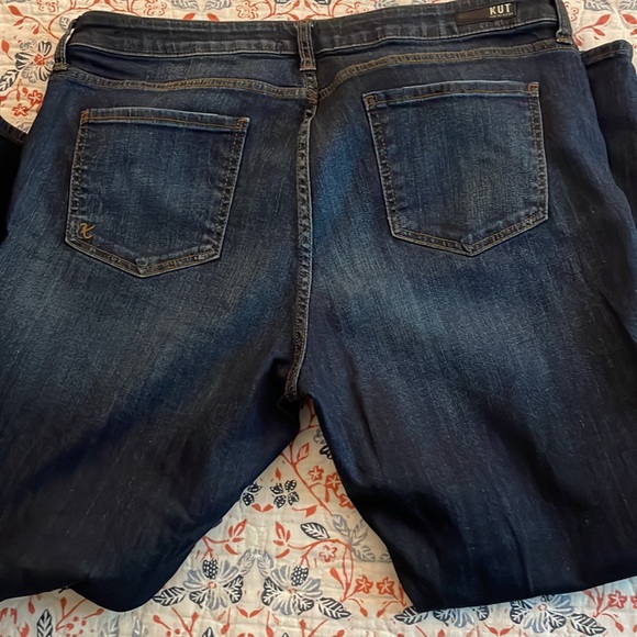 Kut from the Kloth Boyfriend Distressed Reese Jeans Size 14 - Picture 7 of 7